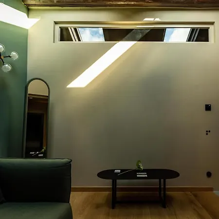 Moderna Carlambroeus Hotel